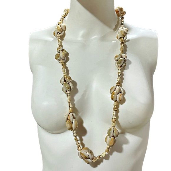 Vintage Cowrie Shell Clusters Necklace - Picture 1 of 7